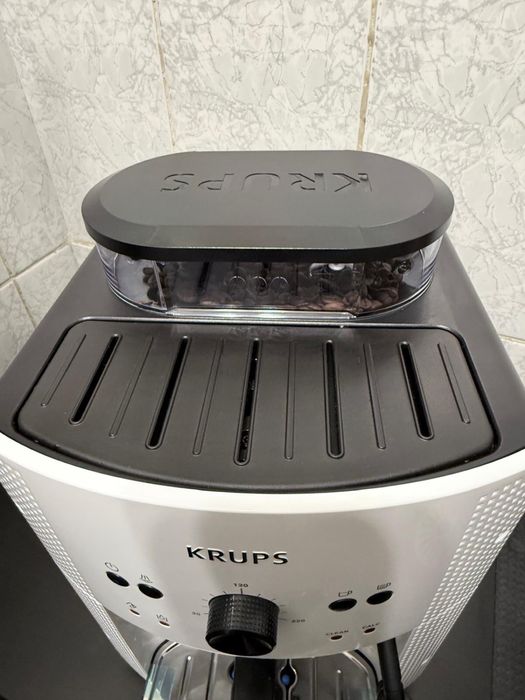 Esspresor automat Krups Espresseria EA8105