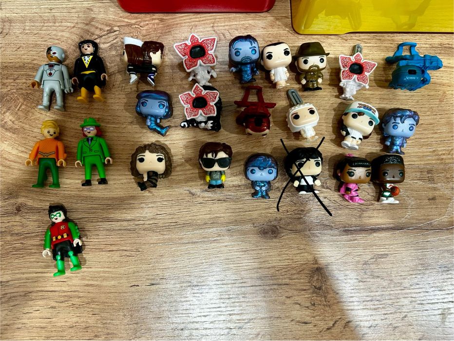 Осд очень странные дела marvel playmobil киндер джой