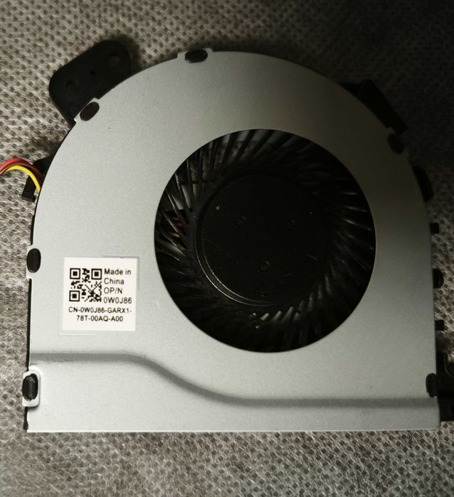 Нов вентилатор DC28000DBFO за лаптоп  Lenovo Ideapad 320