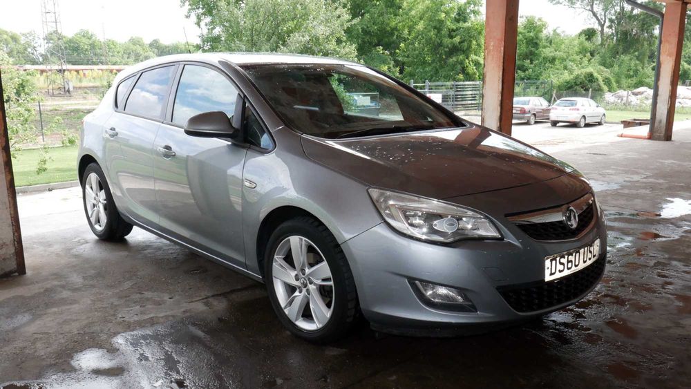 Opel Astra (J) 2010-2018 НА ЧАСТИ