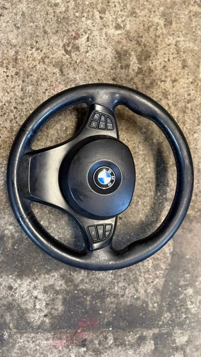 Volan BMW X3 E83 cu comenzi si airbag