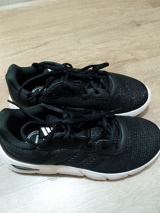 Маратонки Adidas