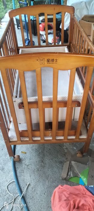 Продам кроватку с люлькой