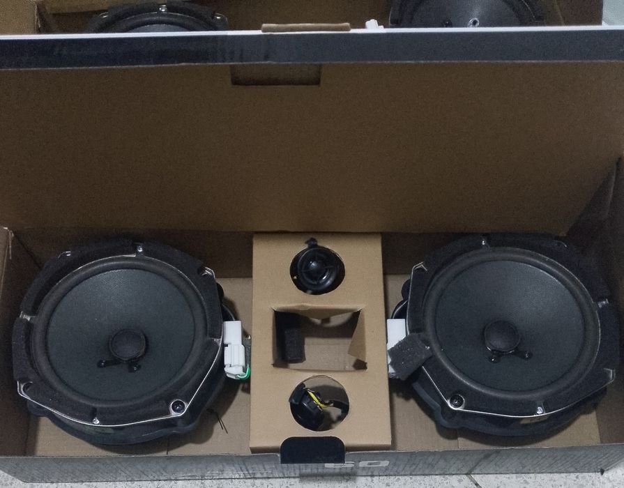 Продаются калонки для джентры  MACHETE