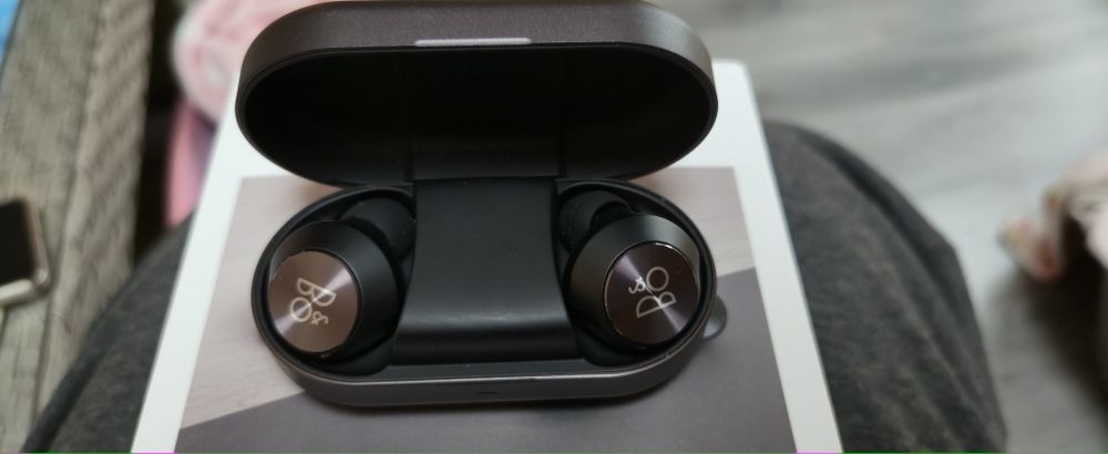 Безжични слушалки Bang & Olufsen Beoplay EQ черени