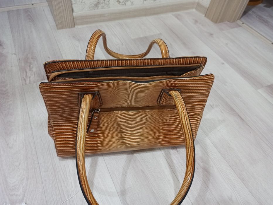 Женские сумки разные