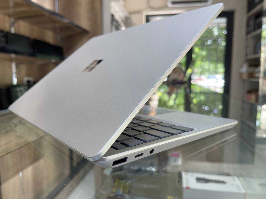 SURFACE LAPTOP GO2 CORE i5-1135G7, 8гб, 256ssd