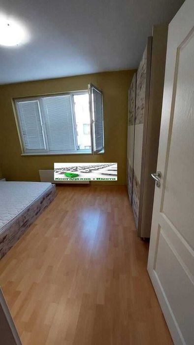 Дава се под наем Двустаен апартамент в Пловдив, Гагарин - 70 кв.м за 433.5 € - Снимка #5