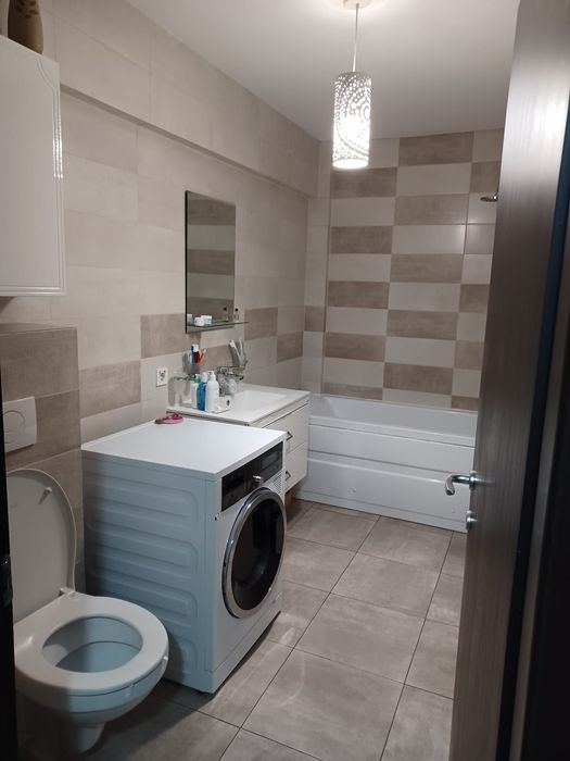 De vânzare apartament cu 3 camere decomandat Complex Baroc