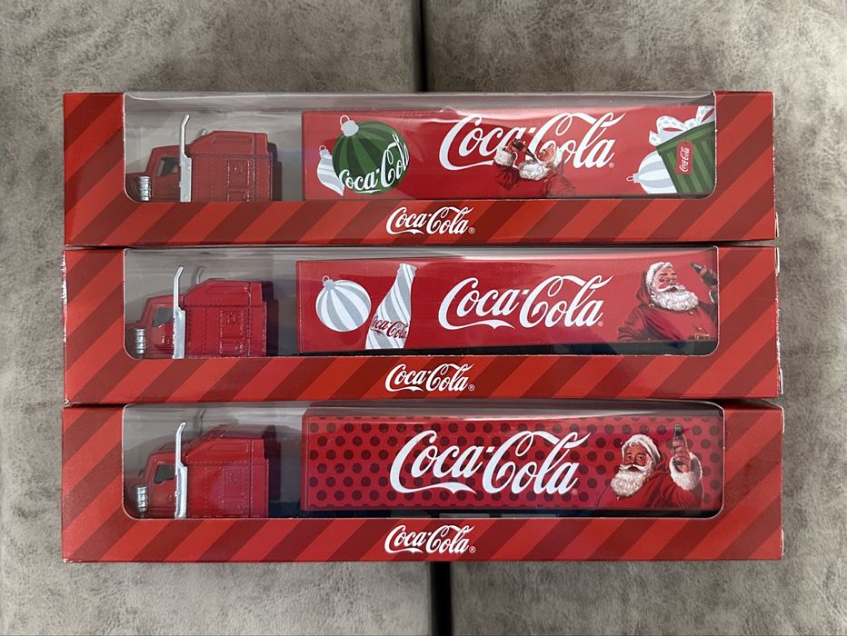 Coca-Cola колекционерски камиончета – лимитирана коледна серия (нови)