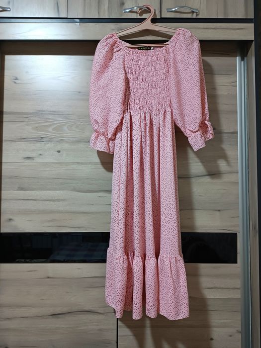 Платье женское светло розового цвета