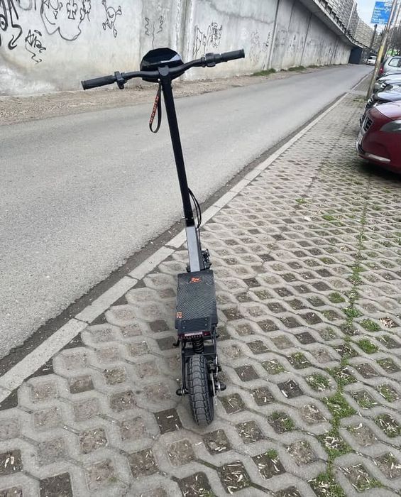 Vand sau schimb  kukirin G2 urgent