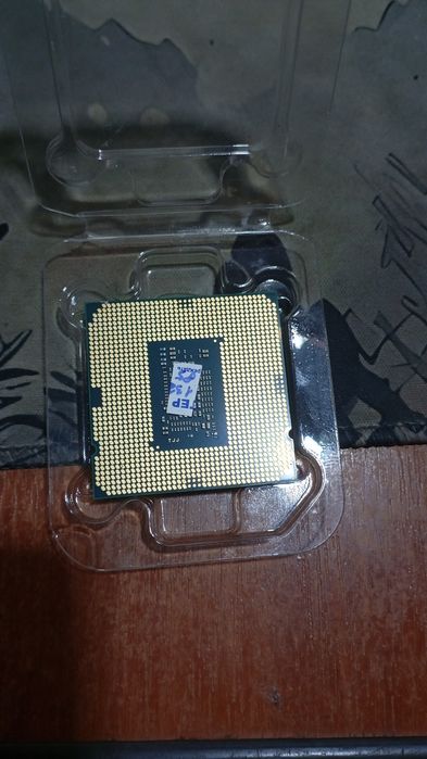Процессор Intel core i3-10100f