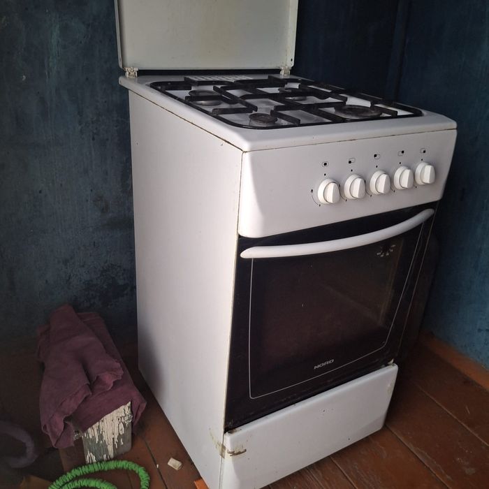 Продам газовую плиту, 10 тыс.