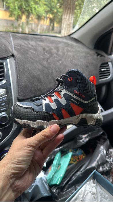 Детская обувь 26 размер фирма Geox