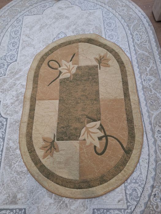 Продам б/у ковер