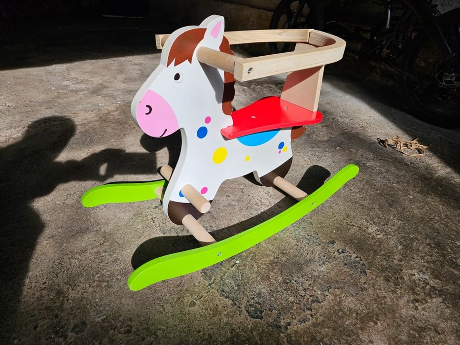 Calut din lemn copii