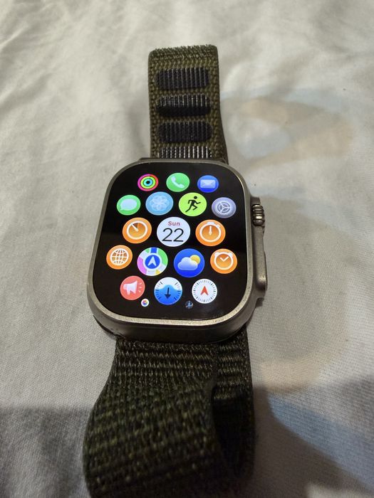 Apple Watch Ultra 2 49mm Titanium – като нов, пълен комплект
