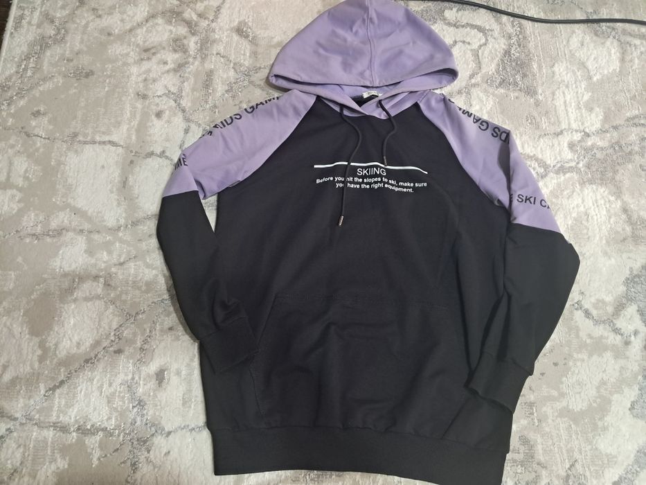 Продам свитшот 50-52 размер.