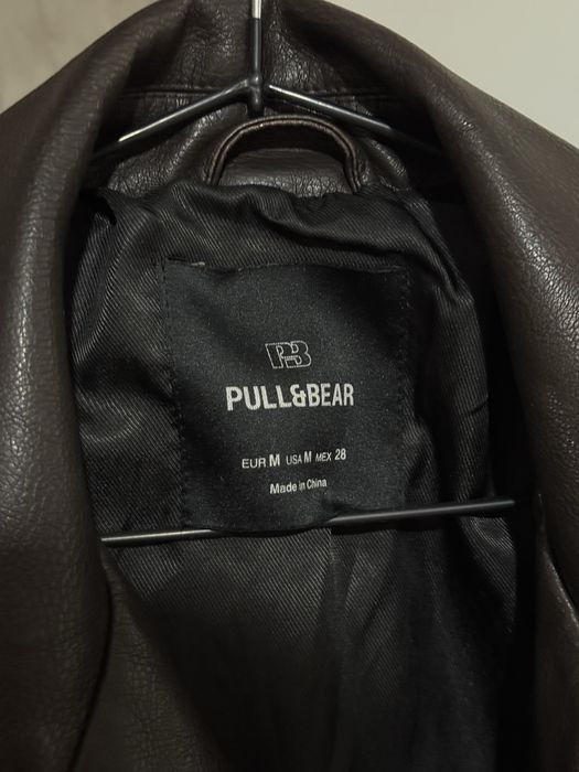 Кожанная куртка pull&bear