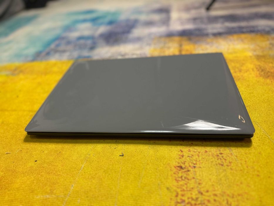 Laptop Lenovo Ideapad 510, i7 gen 7,video 4 gb dedicat, ssd 240,ram 12