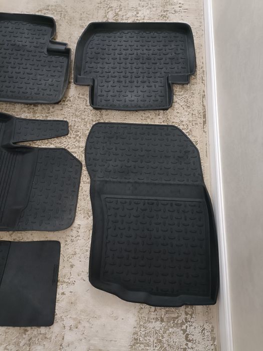 Коврики на Mitsubishi Outlander