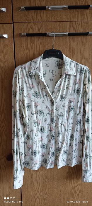 Ефирна дамска риза с флорален десен