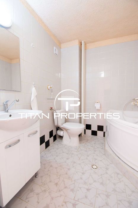 Дава се под наем Тристаен апартамент в София, Център - 120 кв.м за 714 € - Снимка #12