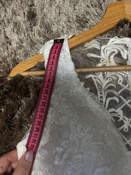 Rochie mireasă  alba