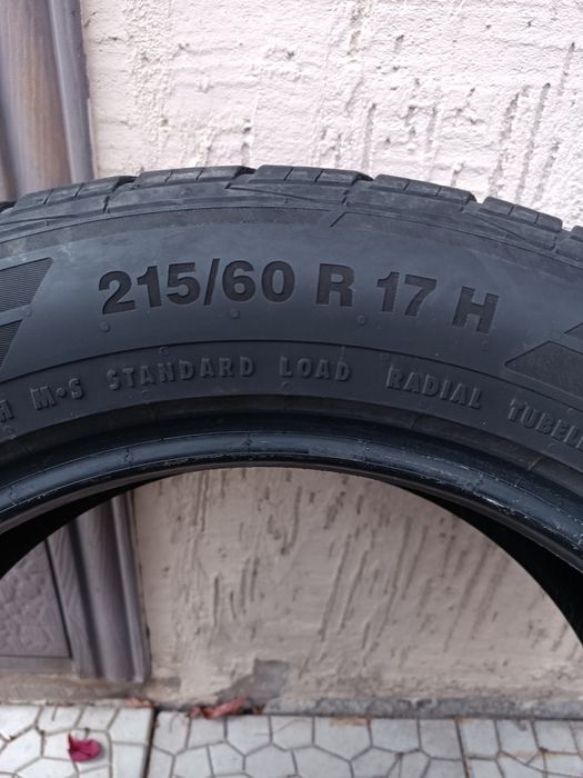 Продам шины б/у 215/60R17