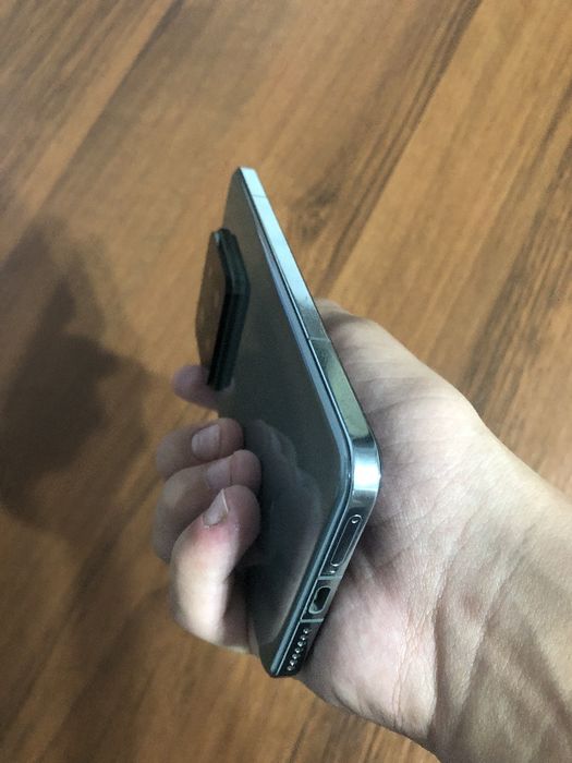 Xiaomi 14 Pro в хорошем состоянии