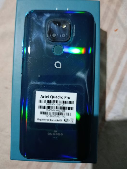 Продам б/у смарфон Artel Quadro Pro 4/64 Gb.