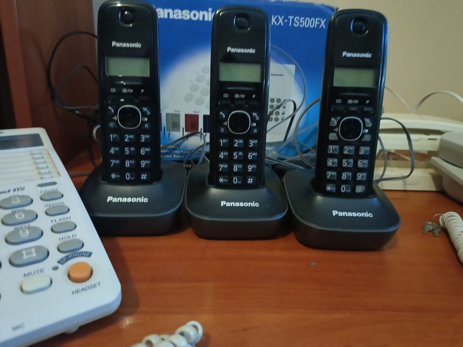 Panasonic стационарни телефони.