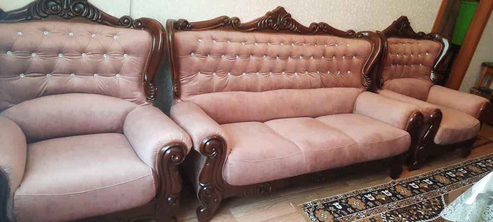 Мягкий уголок продам