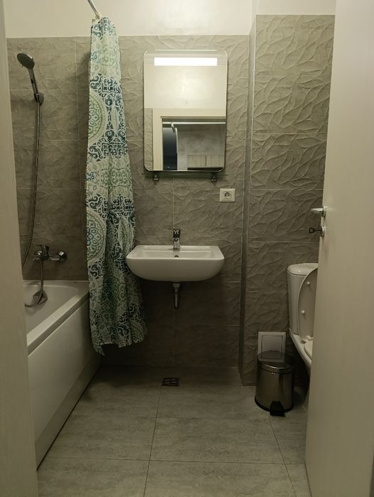 Închiriere apartament de lux Mrs Village, 3 camere, Cartier Albert,par