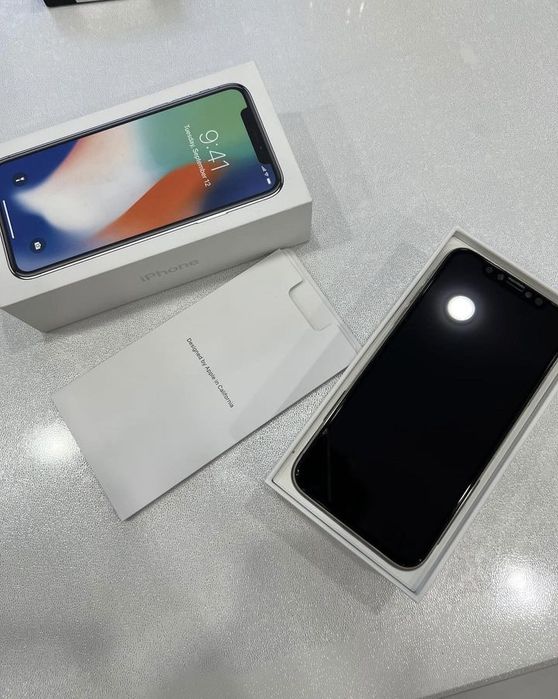 iPhone X 64 GB Silver