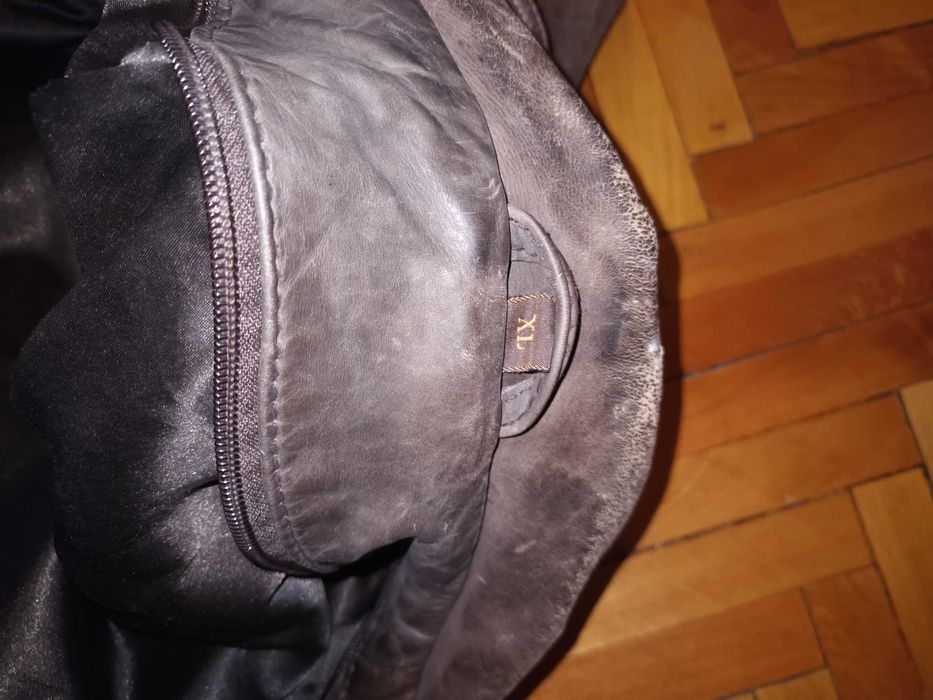 Geaca veche din piele de vaca 100%
