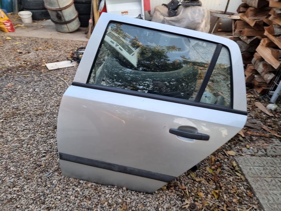 Usi fata si spate complete opel astra variant