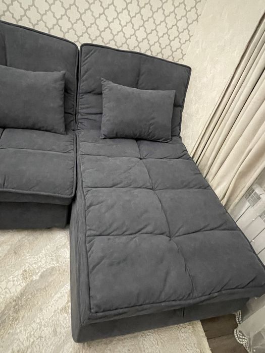 Продается диван длинный