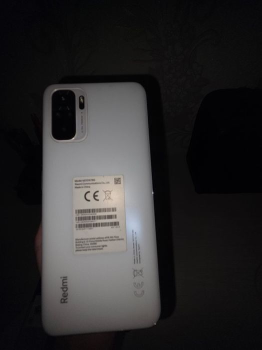 Redmi Note 10 128 ГБ — отличное состояние