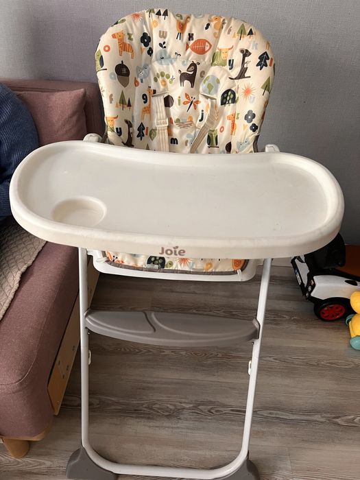 Детский стул от Joie