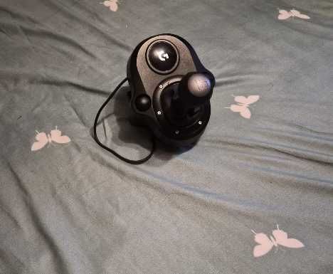 LOGITECH G923 SE TRUEFORCE PC/PlayStation + Schimbator