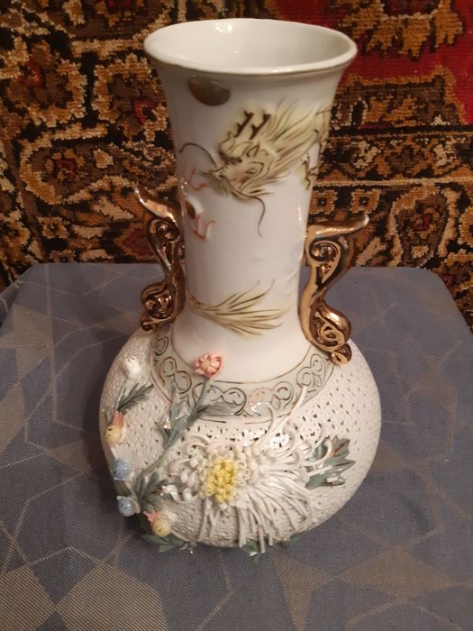 Ваза. Очень  красивая.