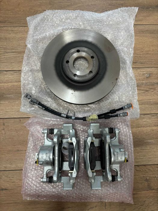 Set fata / spate placute frana cu etrieri + discuri FORD PUMA ST