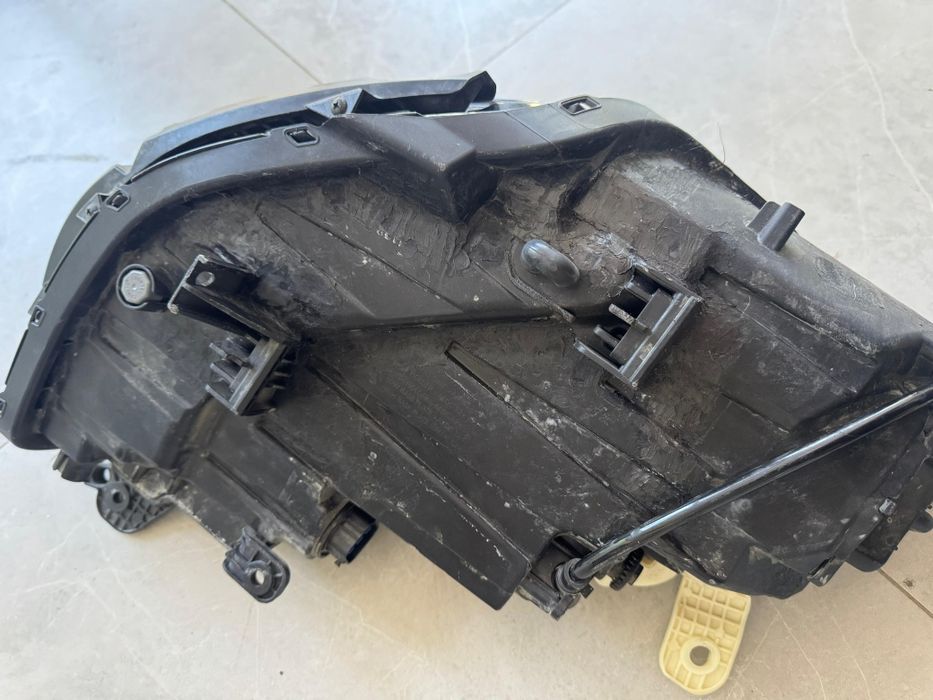 Левая фара от сонаты