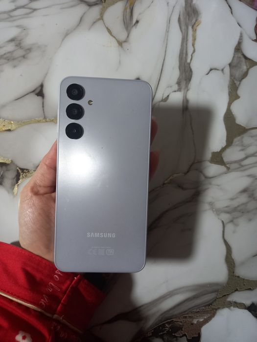 Продаётся новый Samsung a16