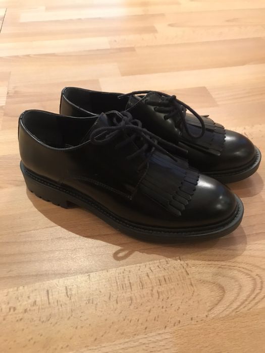 Продам женские лоферы