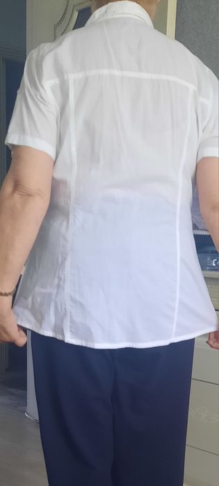 Рубашка белая офисная