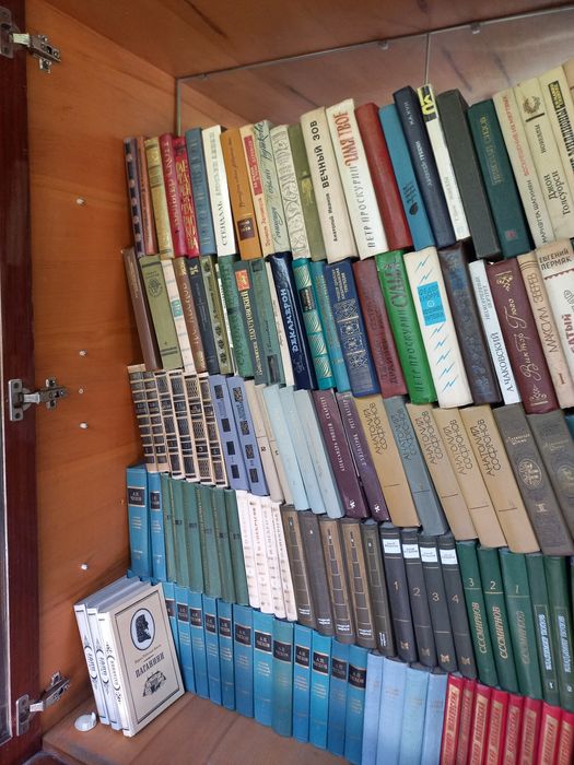 Книги по 500 тг любые