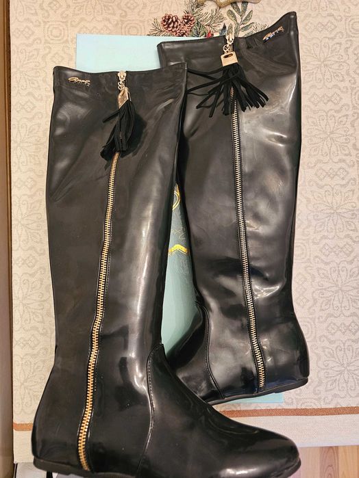 Високи ботуши черни AXEL